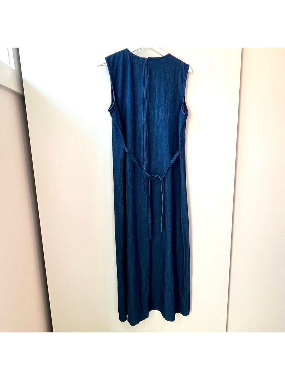 Vintage 90s Sleeveless Denim Maxi Dress Pleated Embroidered 100% Cotton Boho, 14 - Picture 9 of 14